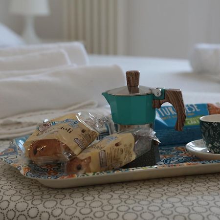 Guest House Simonazzi Reggio Emilia Bagian luar foto