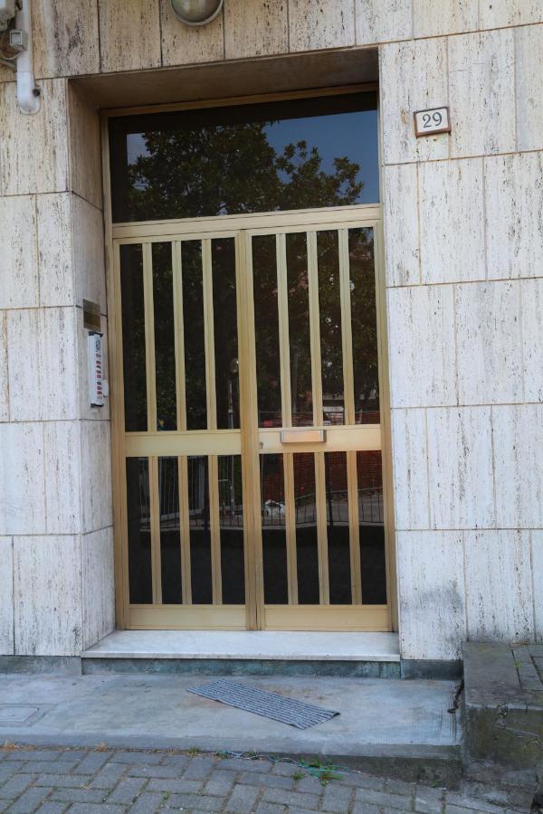 Guest House Simonazzi Reggio Emilia Bagian luar foto