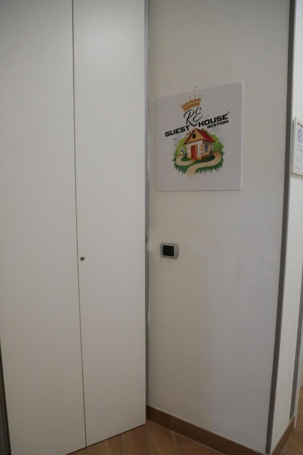 Guest House Simonazzi Reggio Emilia Bagian luar foto