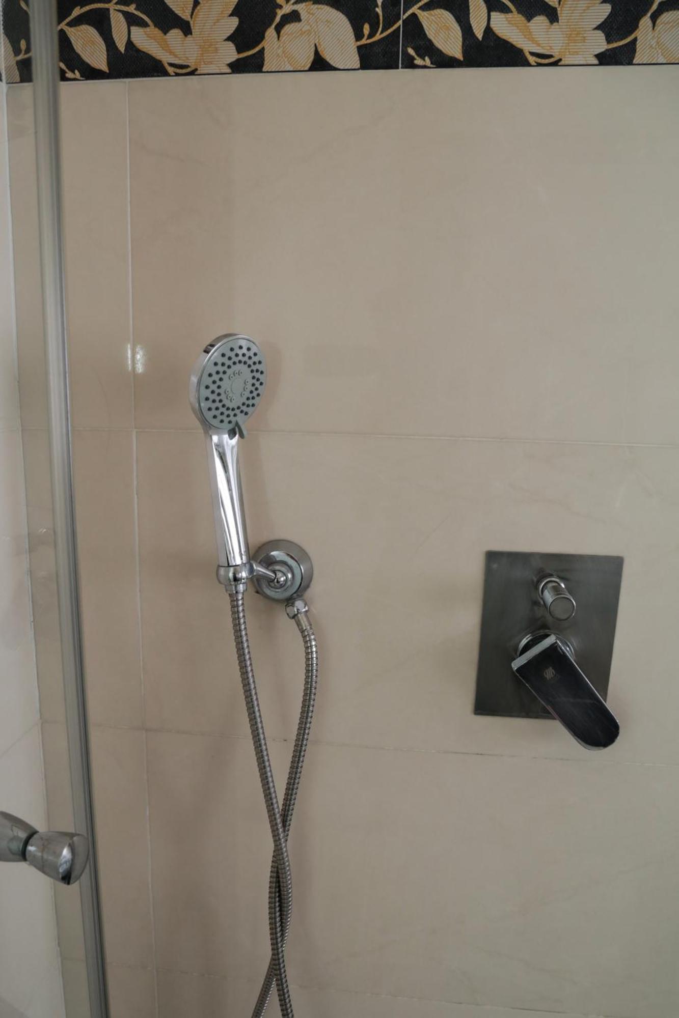Guest House Simonazzi Reggio Emilia Bagian luar foto
